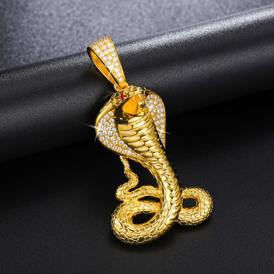 18k Gold Moissanite Cobra Pendant